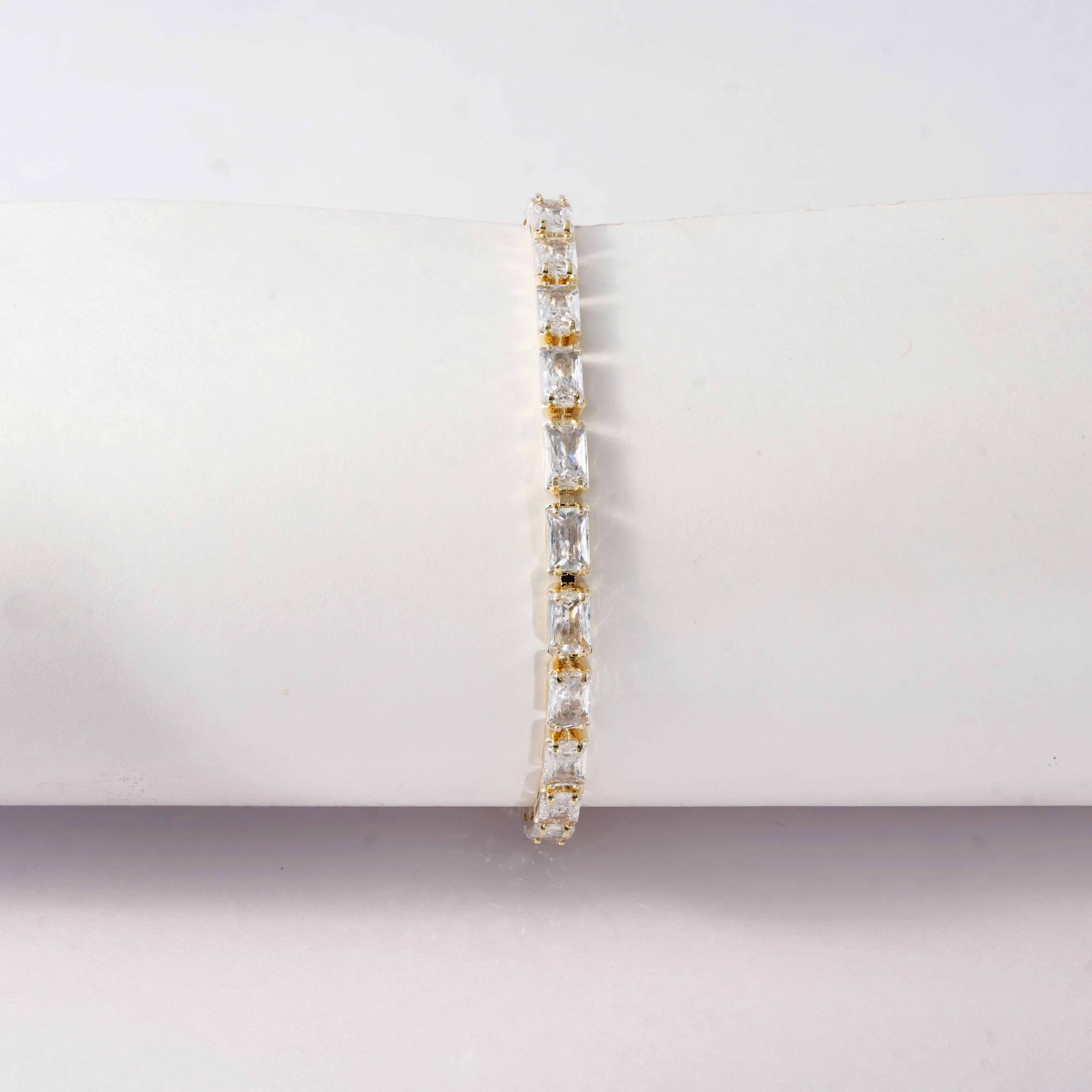 Stylish Lining Bracelet – Trendy Jewellery for Women & Girls