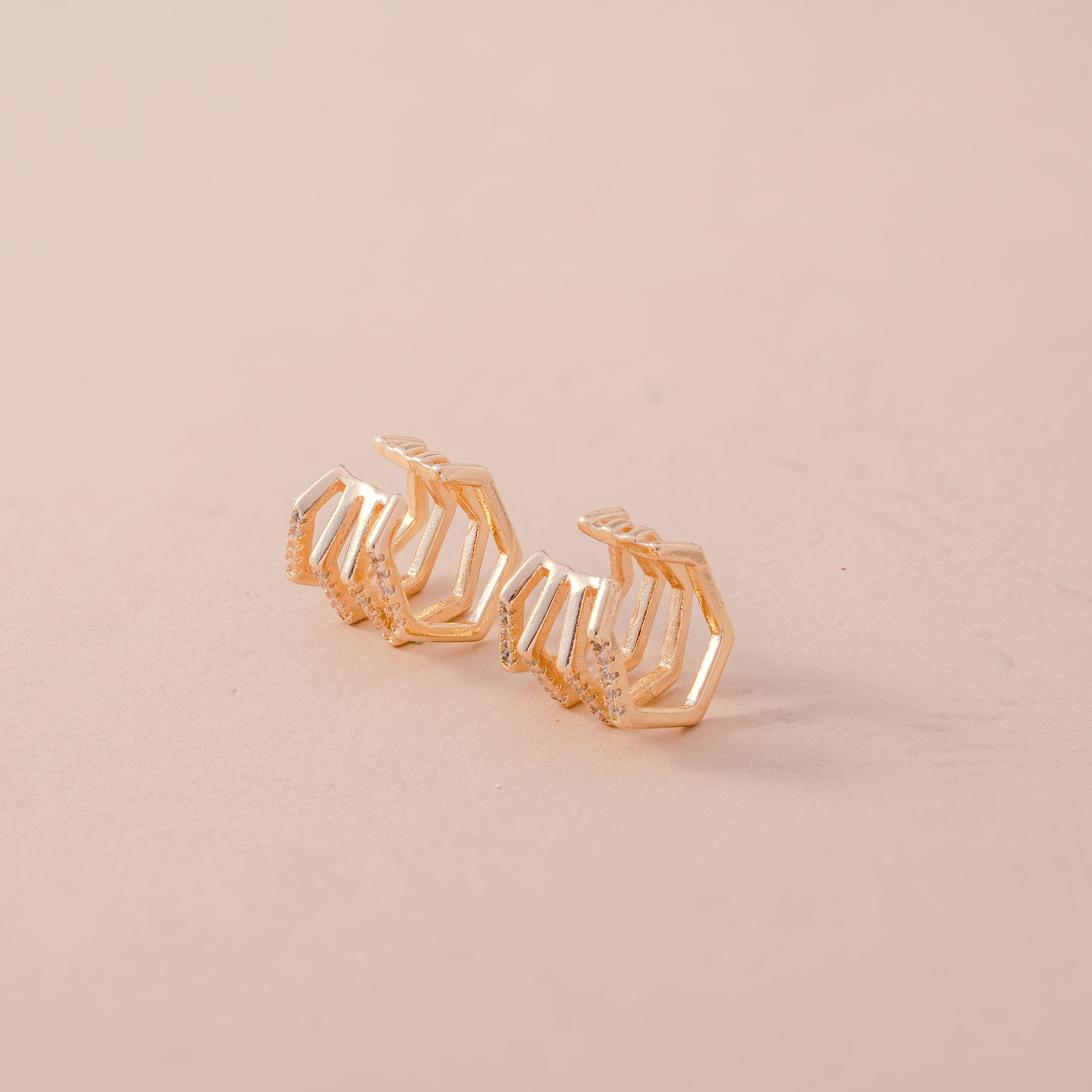Elegant Curve Earrings – Fashion Statement Jewellery for Women