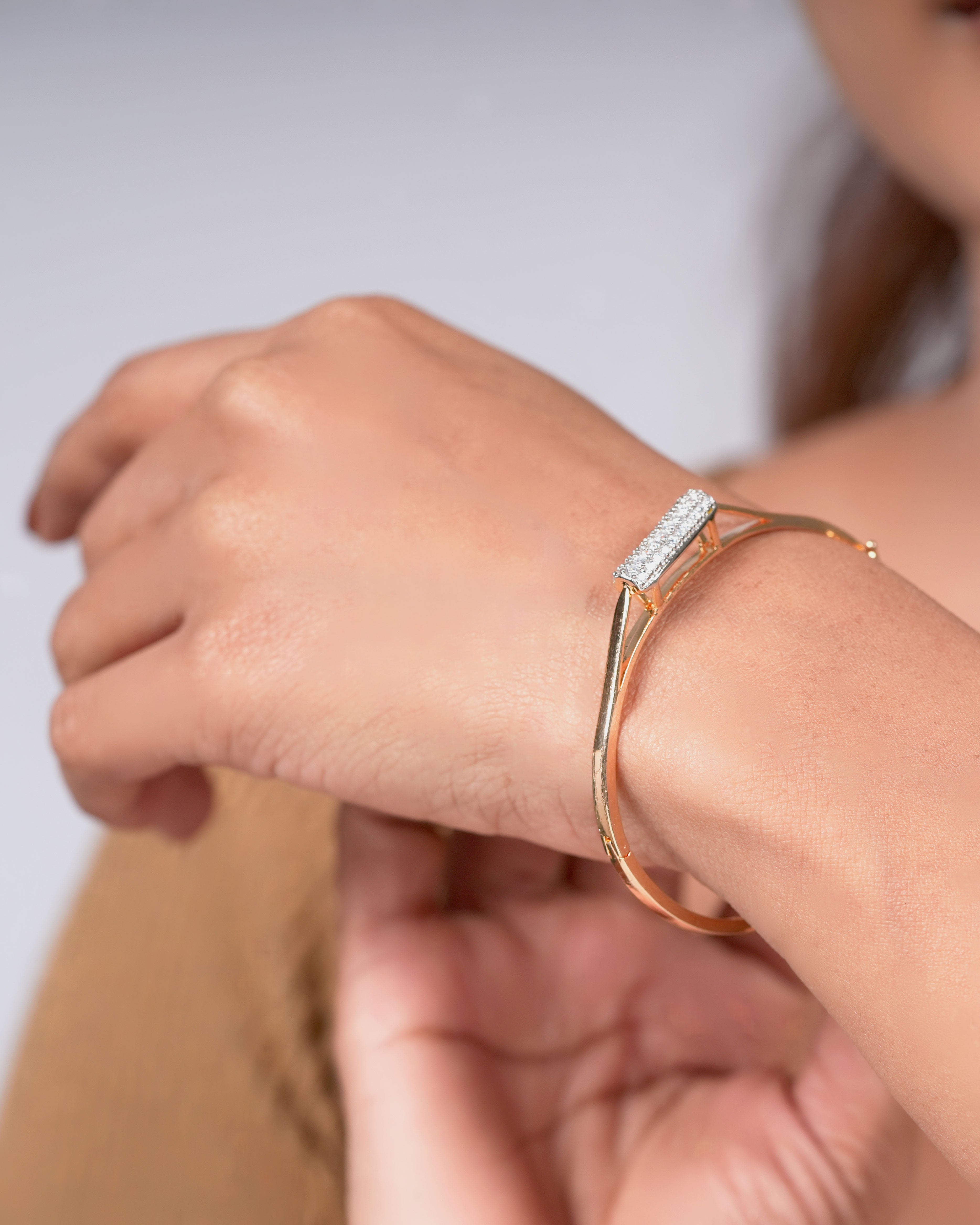 Stylish Ring Type Bracelet – Trendy Jewelry for Women & Girls