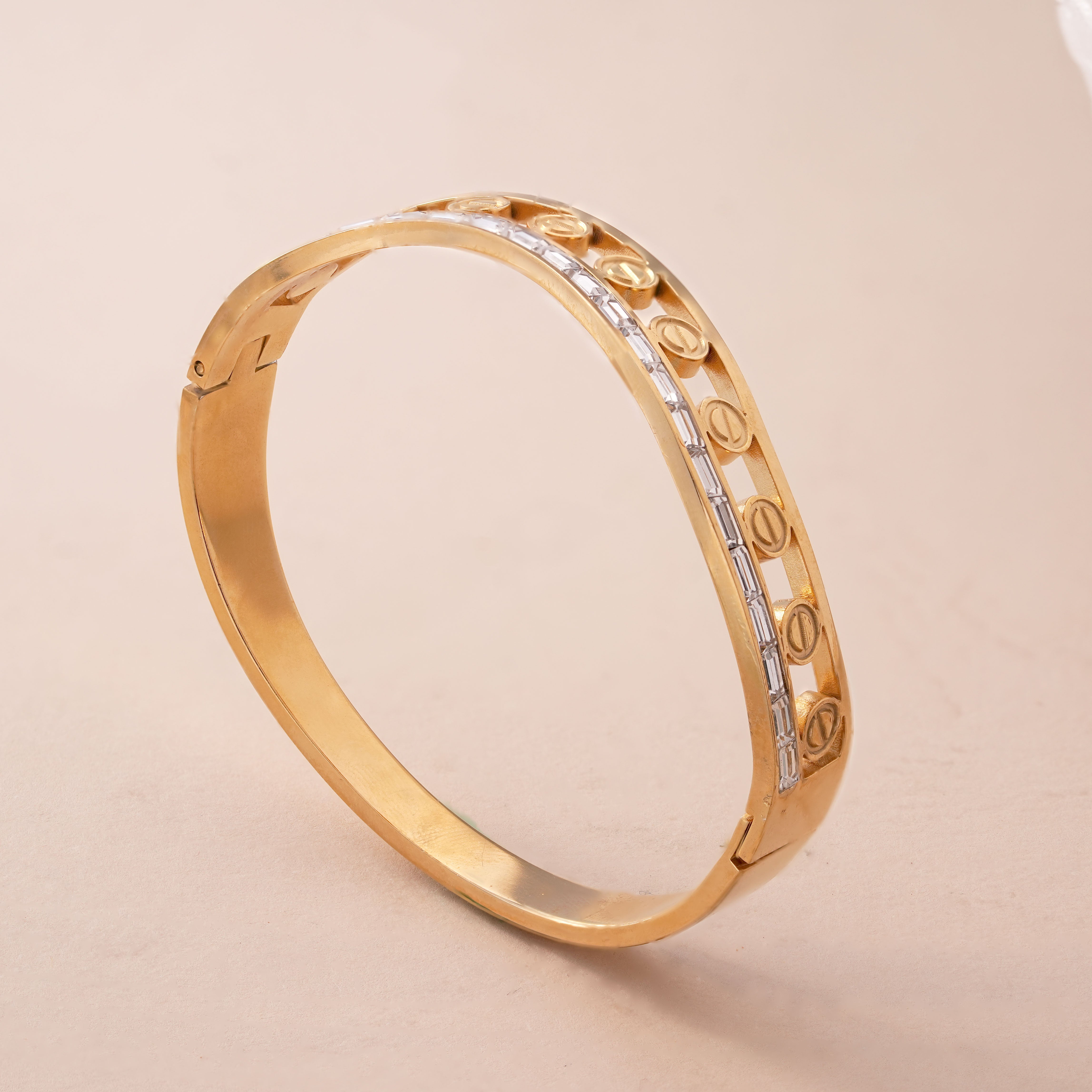 Stylish Wave Type Bracelet – Trendy Jewelry for Women & Girls