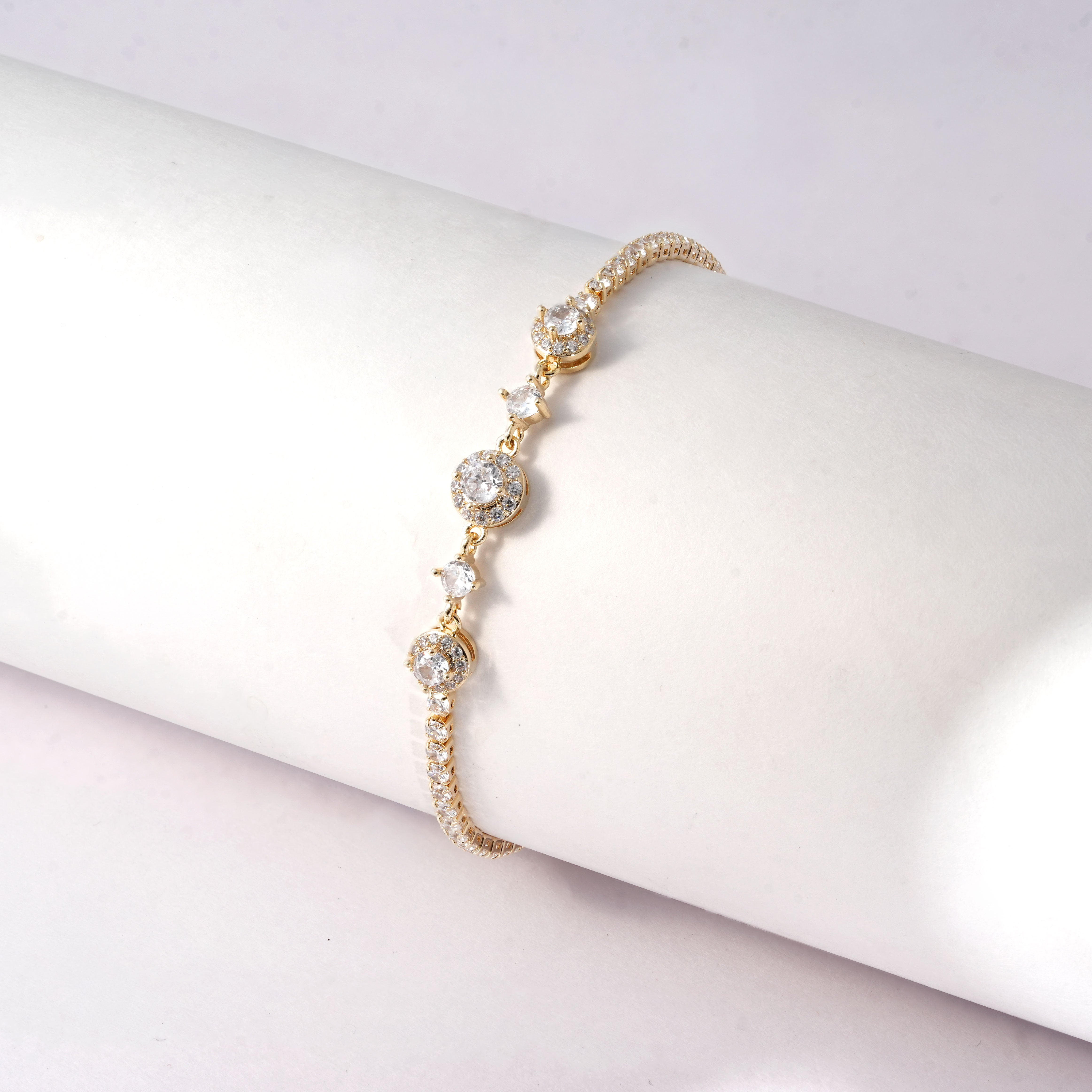 Stylish Dimond Connect Bracelet – Trendy Jewellery for Women & Girls