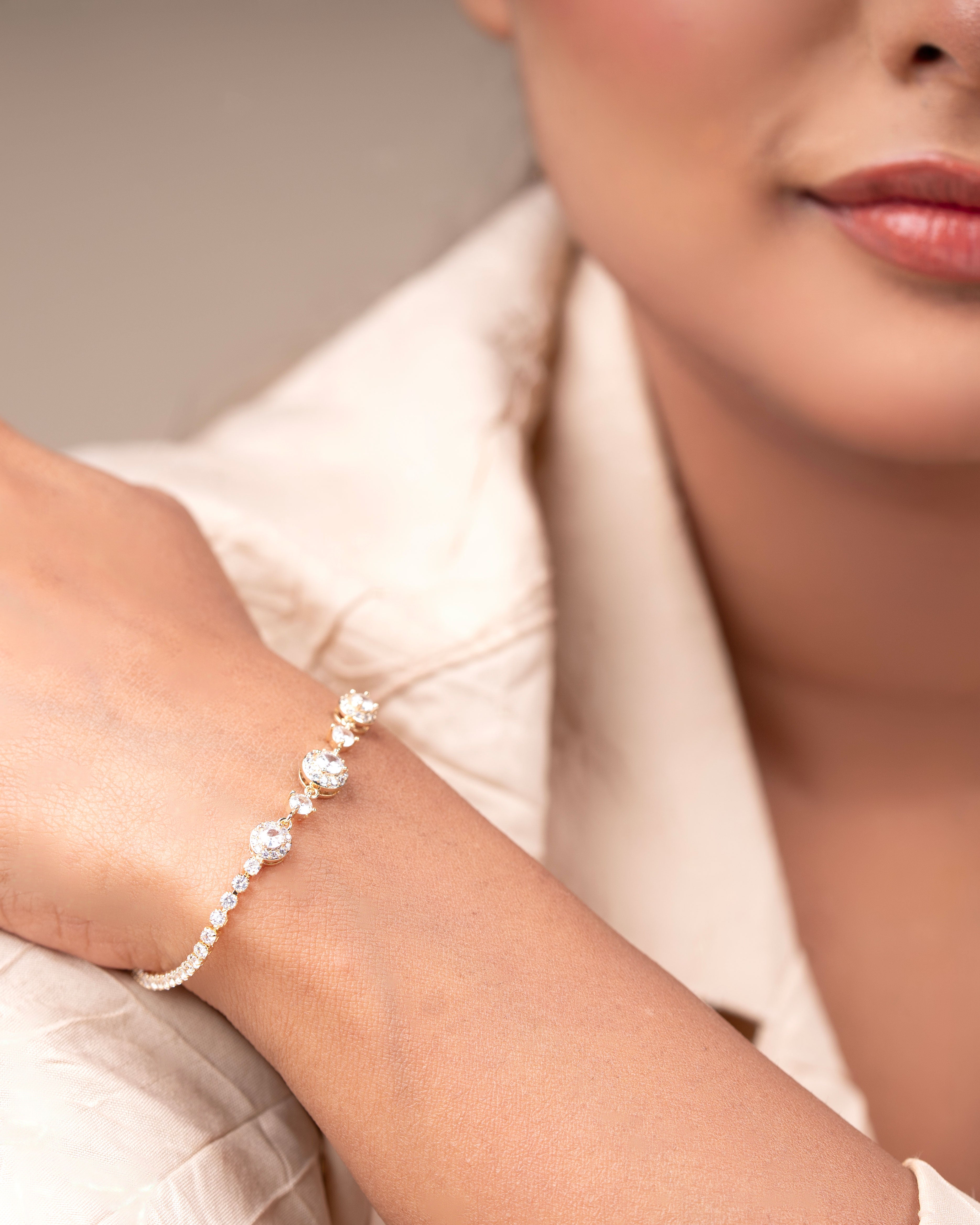 Stylish Dimond Connect Bracelet – Trendy Jewellery for Women & Girls