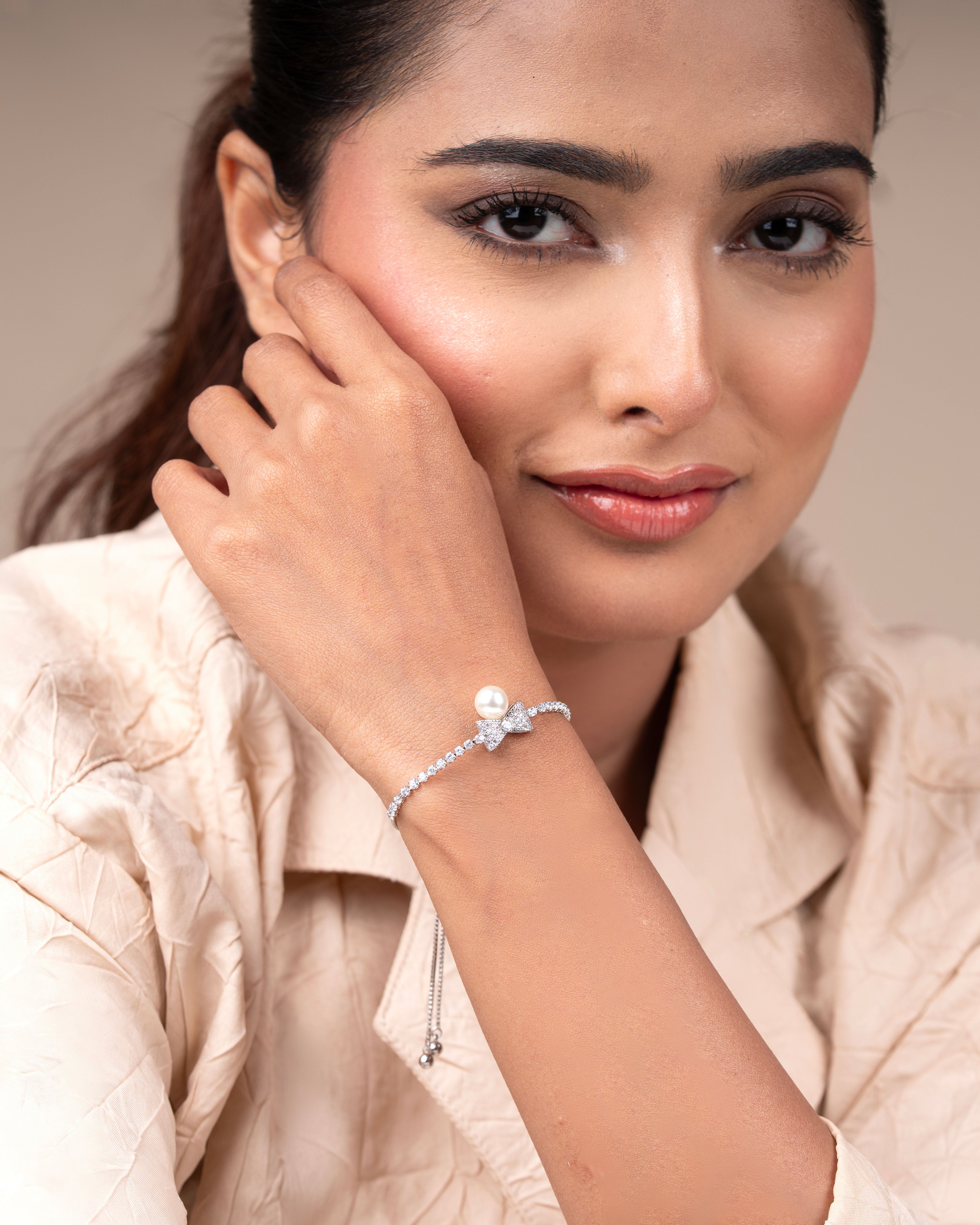 Stylish Star Tie Bracelet – Trendy Jewellery for Women & Girls
