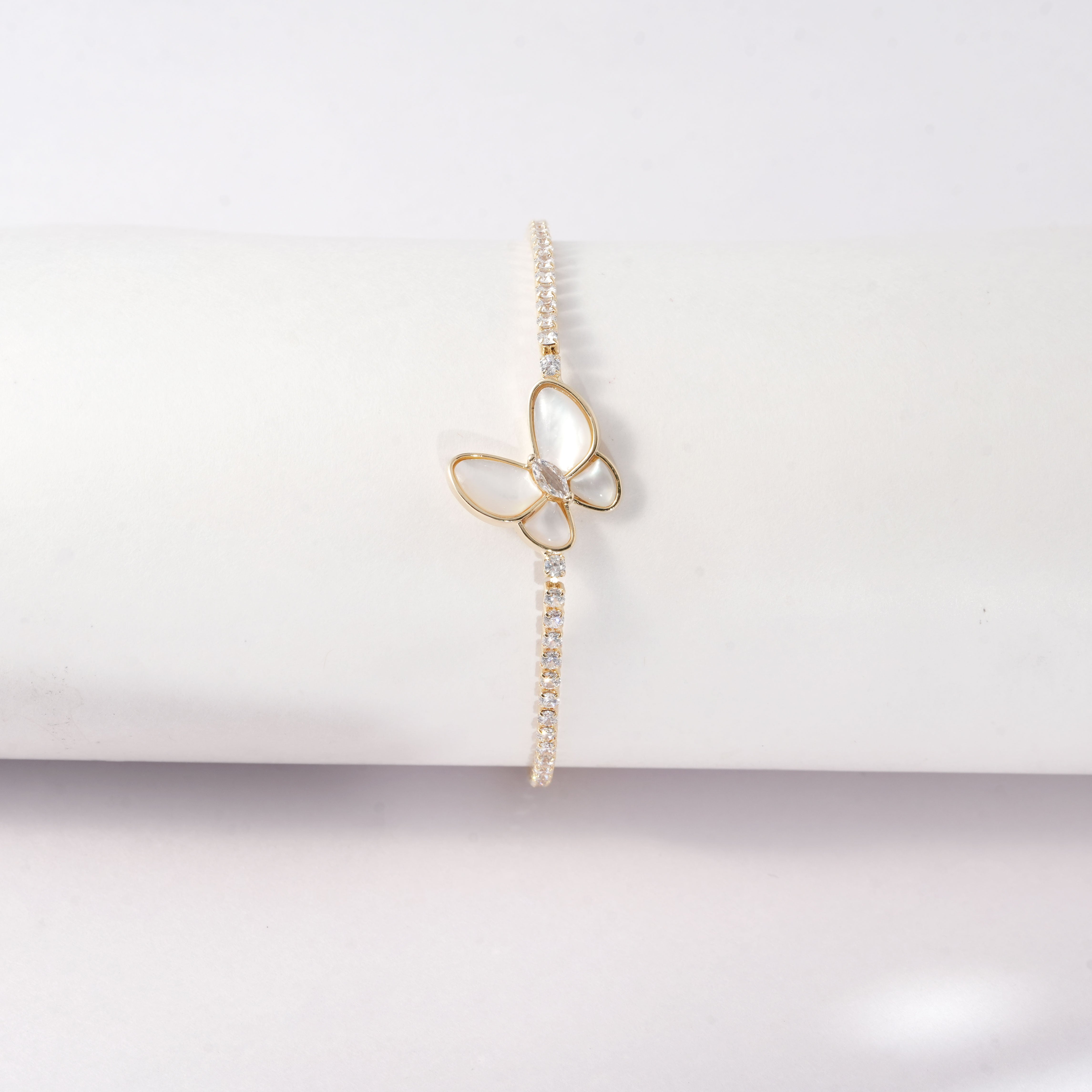 Stylish Butterfly Bracelet – Trendy Jewellery for Women & Girls