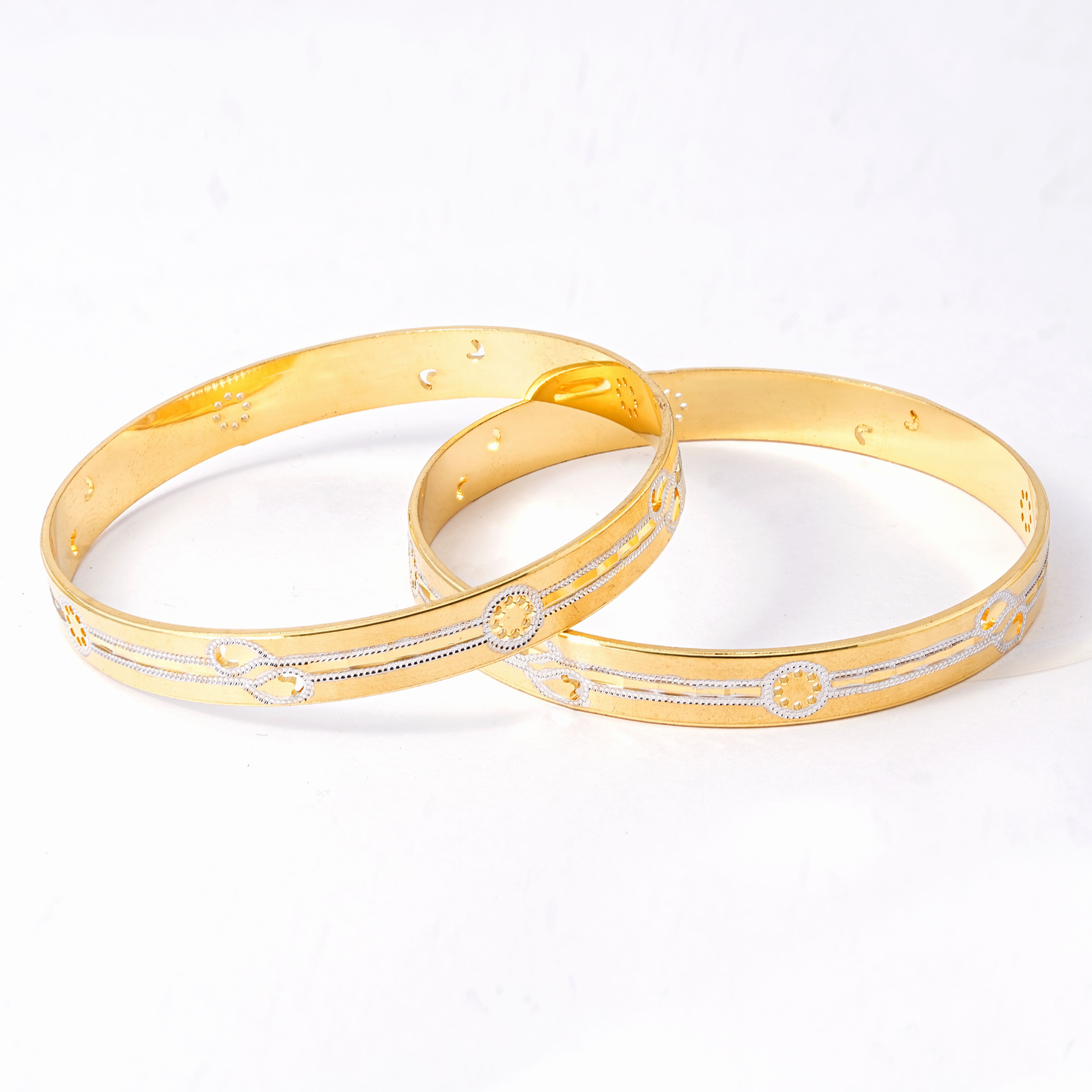 Classic Heart Line Diamond Band Bangles – Timeless Elegance for Women