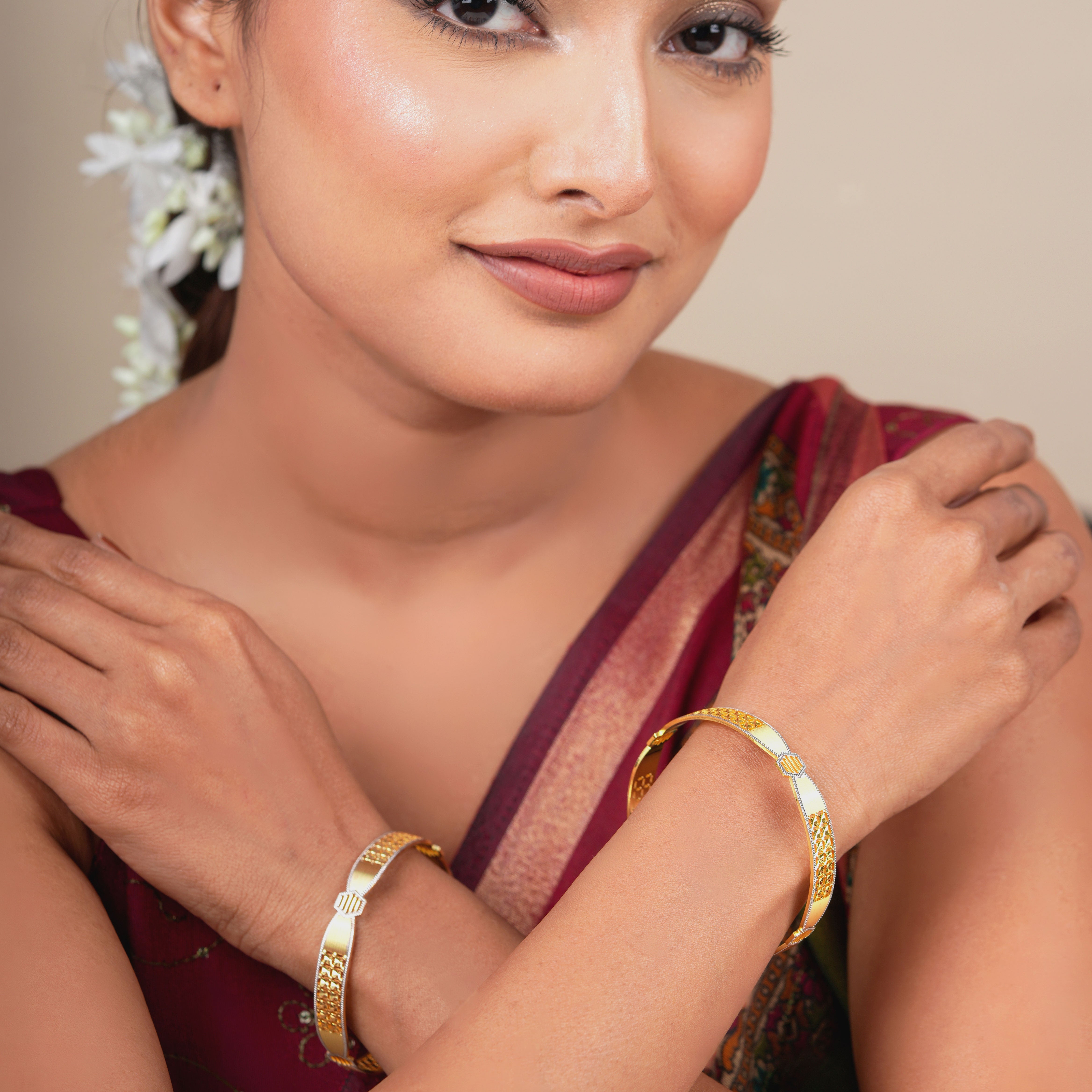 Classic Diamond Band Bangles – Timeless Elegance for Women