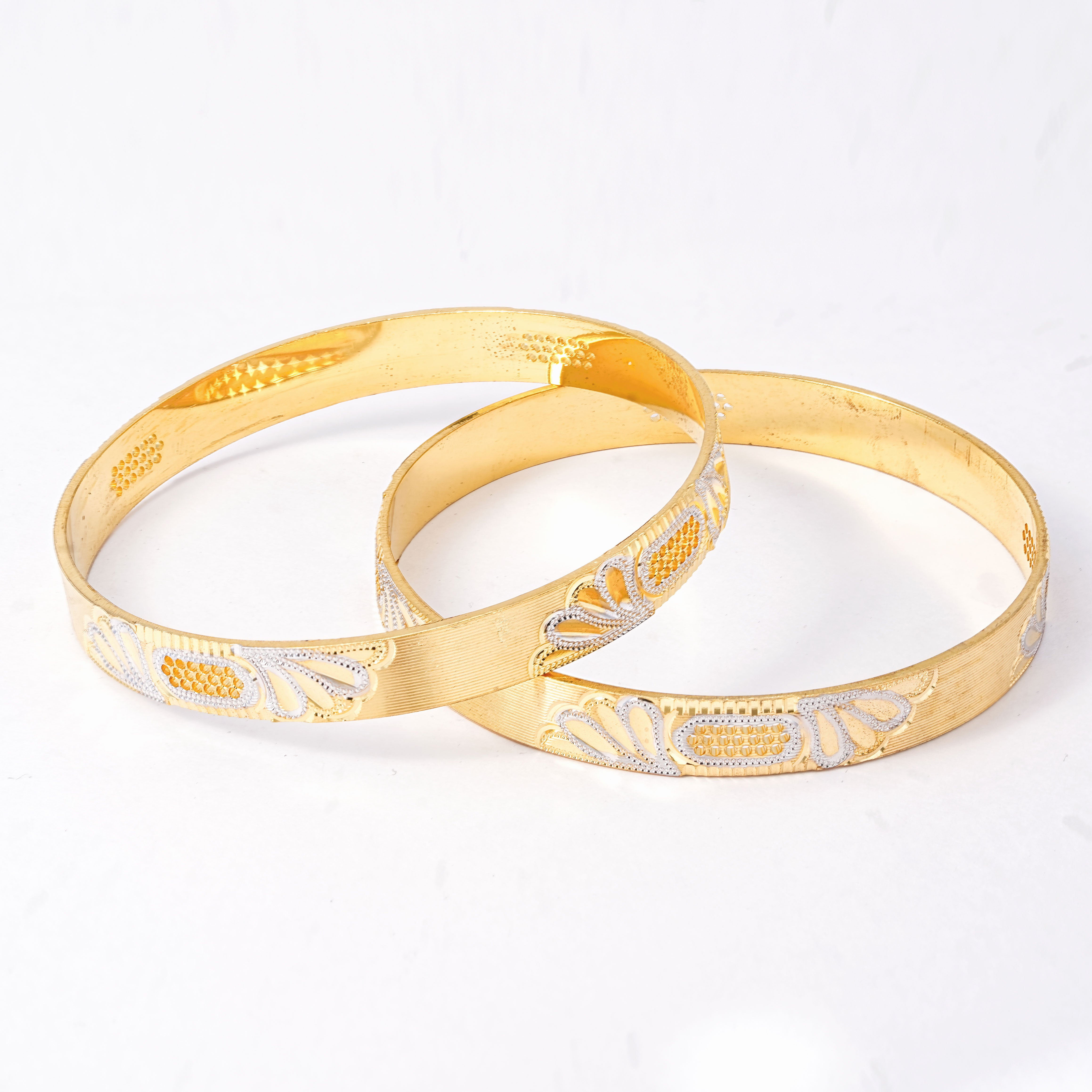 Classic Kari Line Diamond Band Bangles – Timeless Elegance for Women