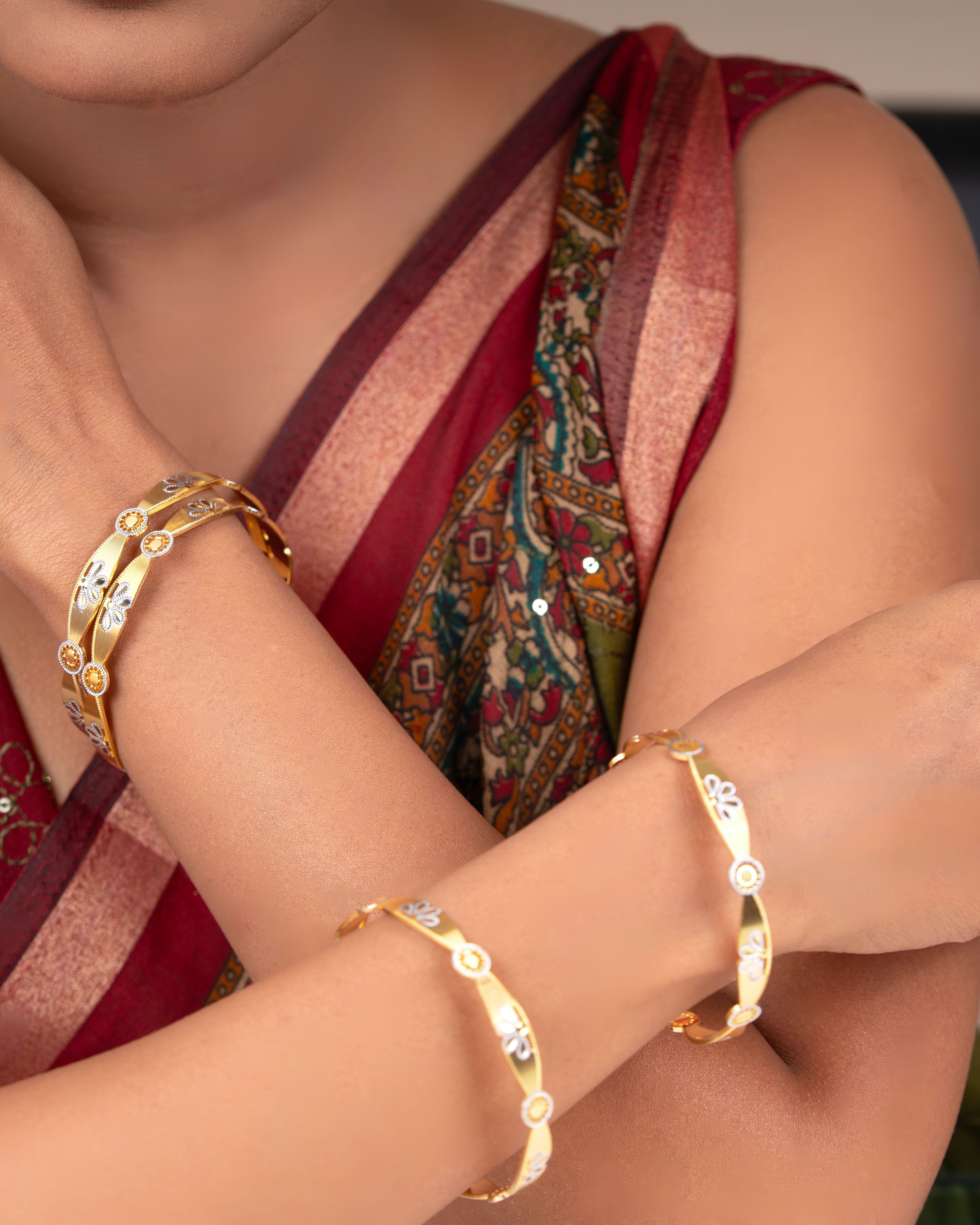 Classic Kari Line Diamond Band Bangles – Timeless Elegance for Women
