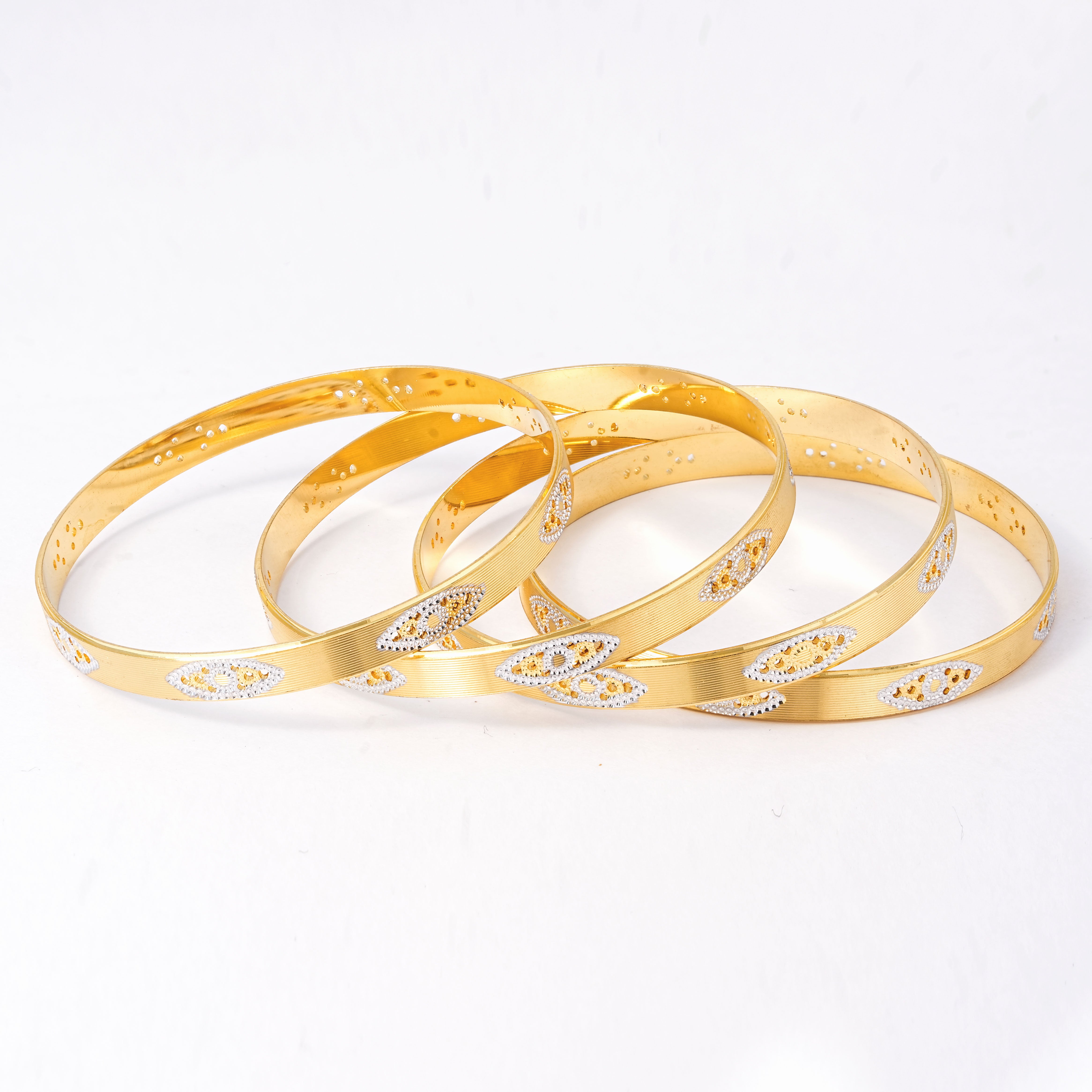 Classic Eye Line Diamond Band Bangles – Timeless Elegance for Women