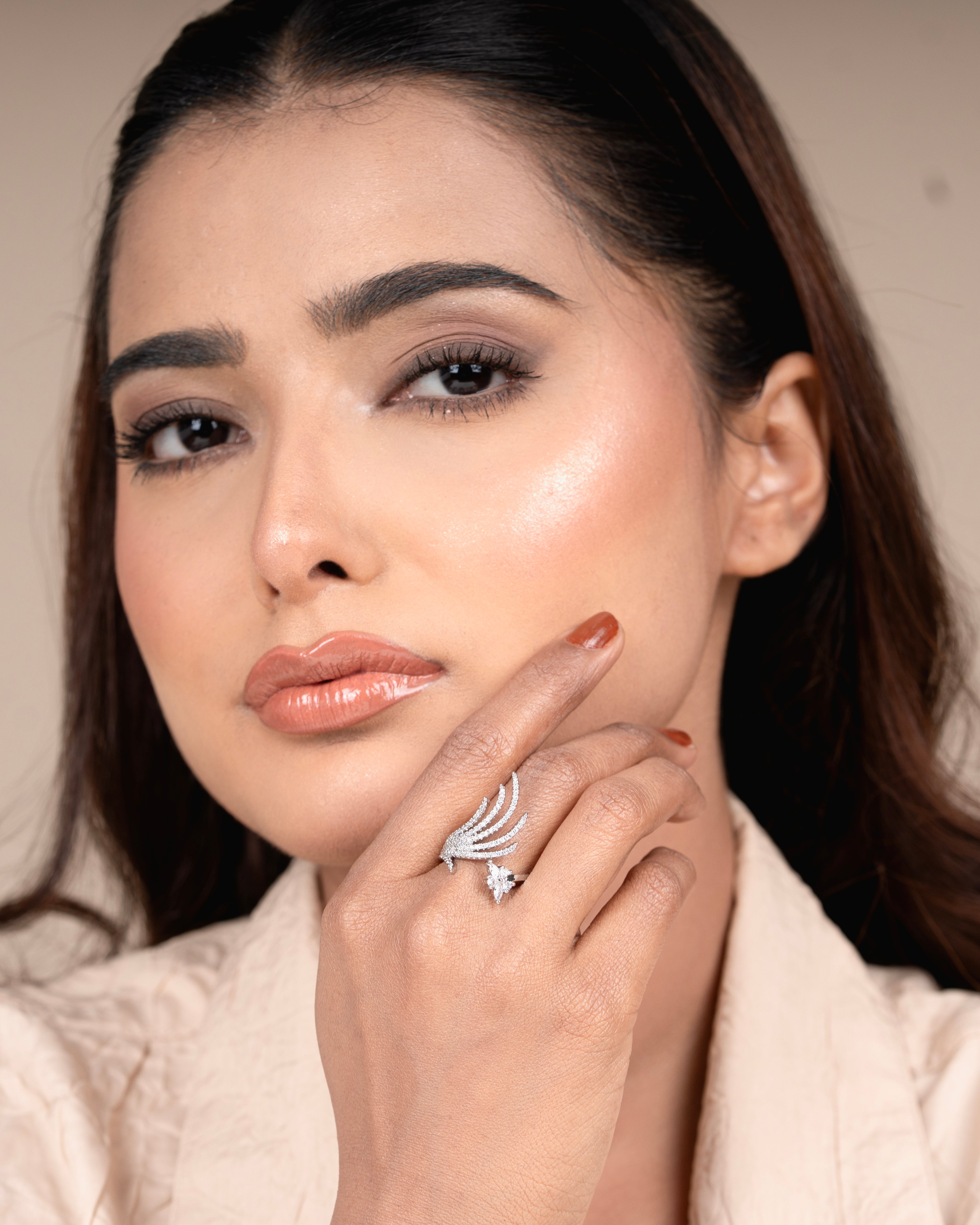 Elegant Silver-Plated Solitaire Crystal Ring – Stylish Jewellery for Women & Girls