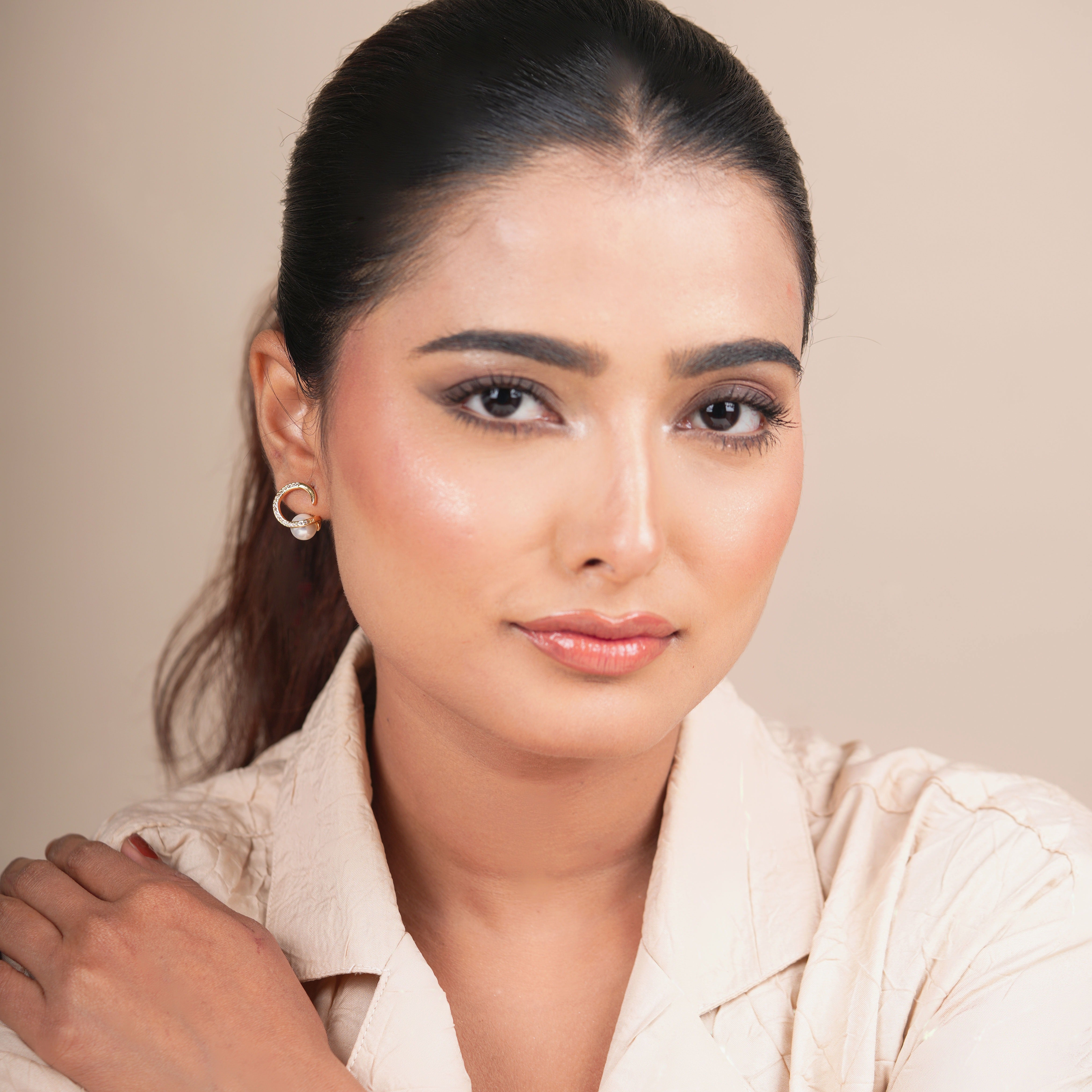 Elegant White Jem Earrings – Fashion Statement Jewellery for Women