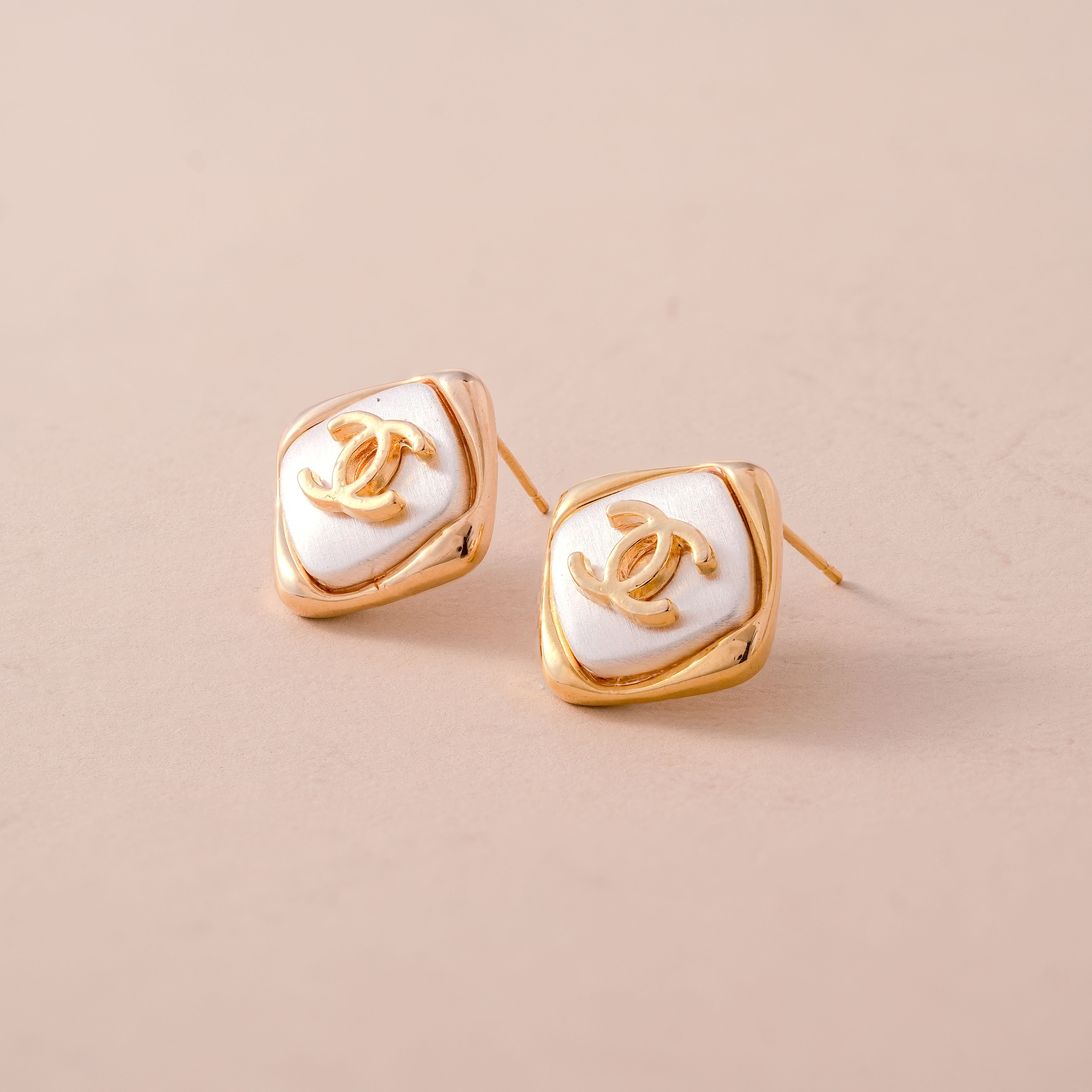 Elegant Earrings – Fashion Statement Jewellery for Women