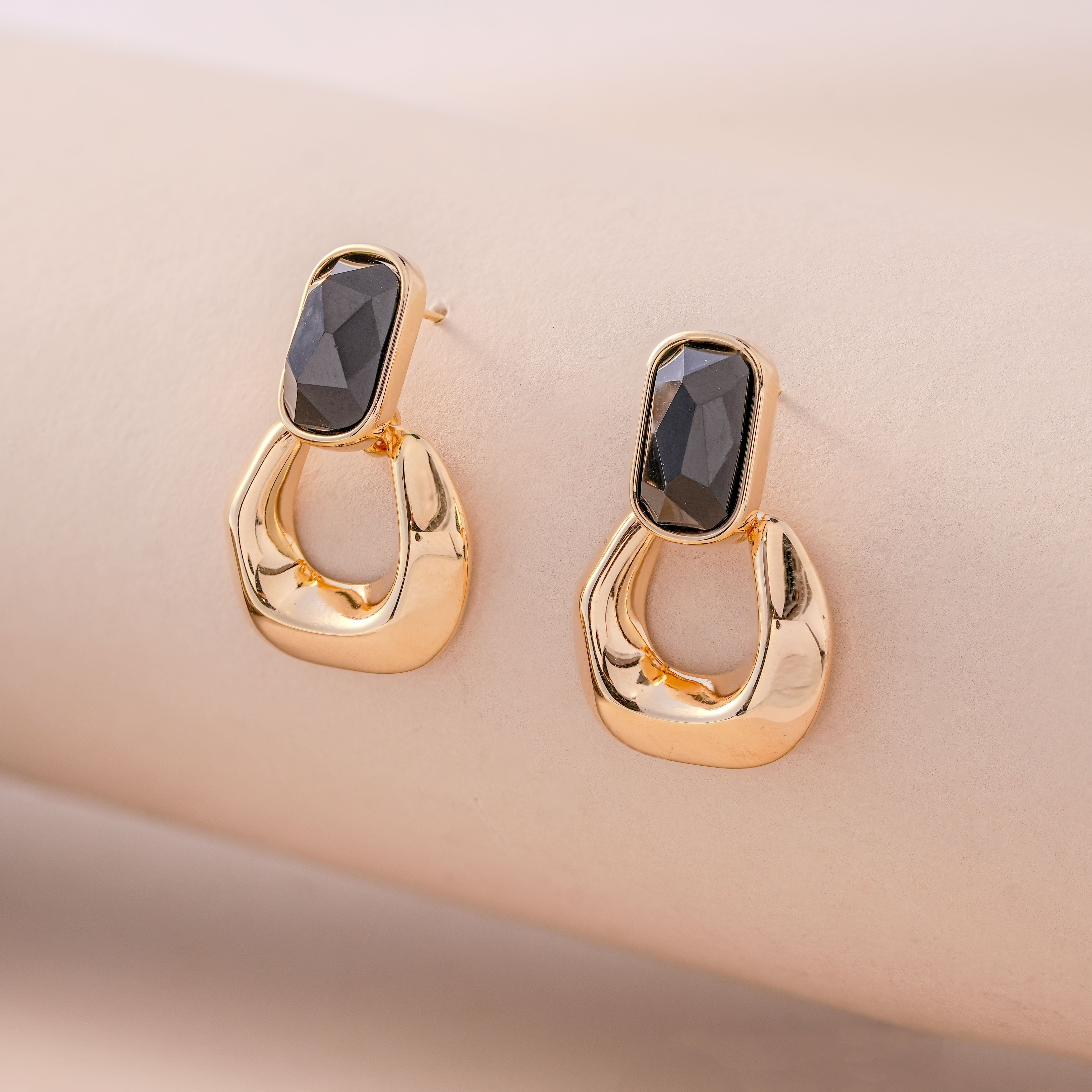 Elegant Black Dimond Earrings – Fashion Statement Jewellery for Women