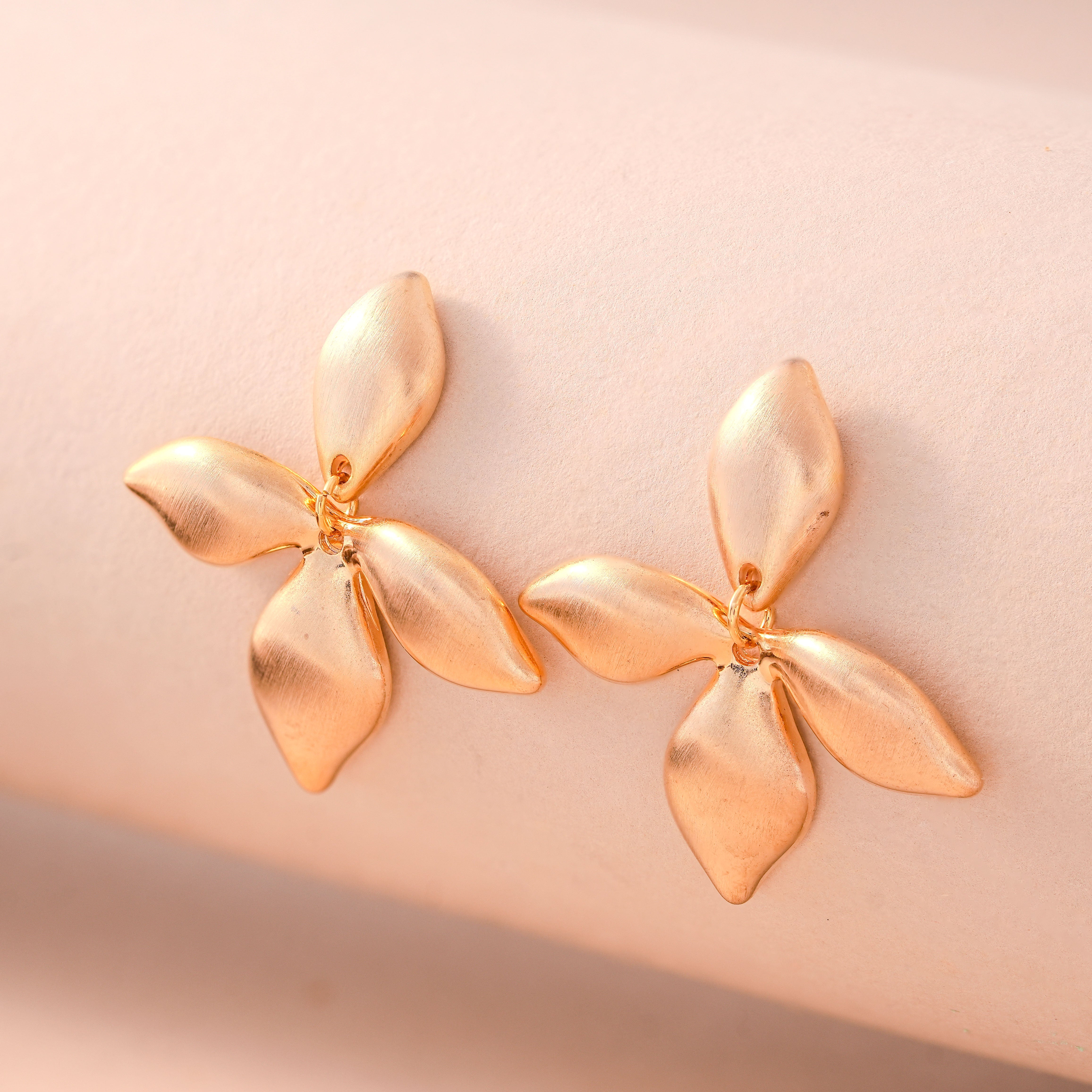 Elegant Four Leaf Earrings – Fashion Statement Jewellery for Women
