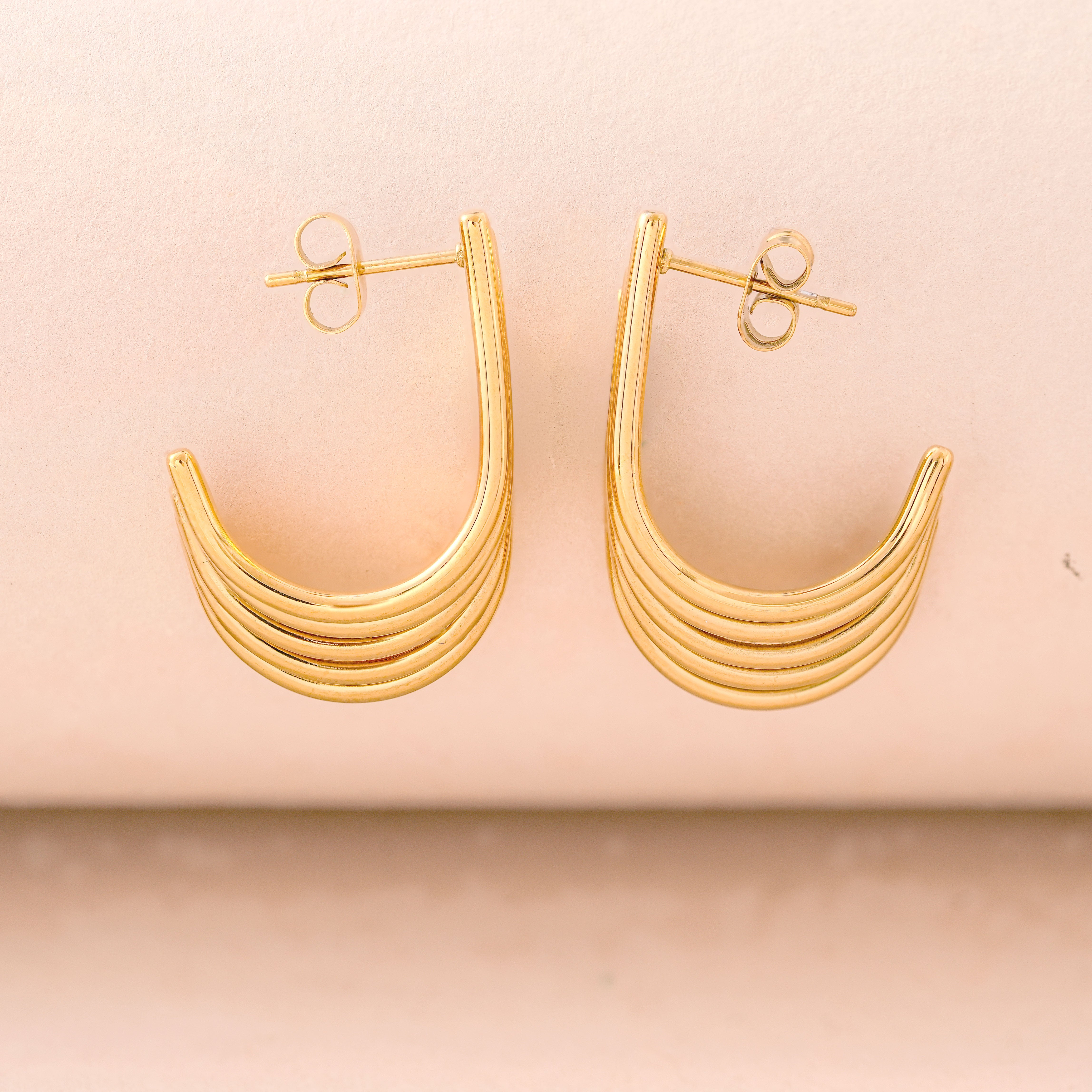 Elegant Wave Type Earrings – Fashion Statement Jewellery for Women