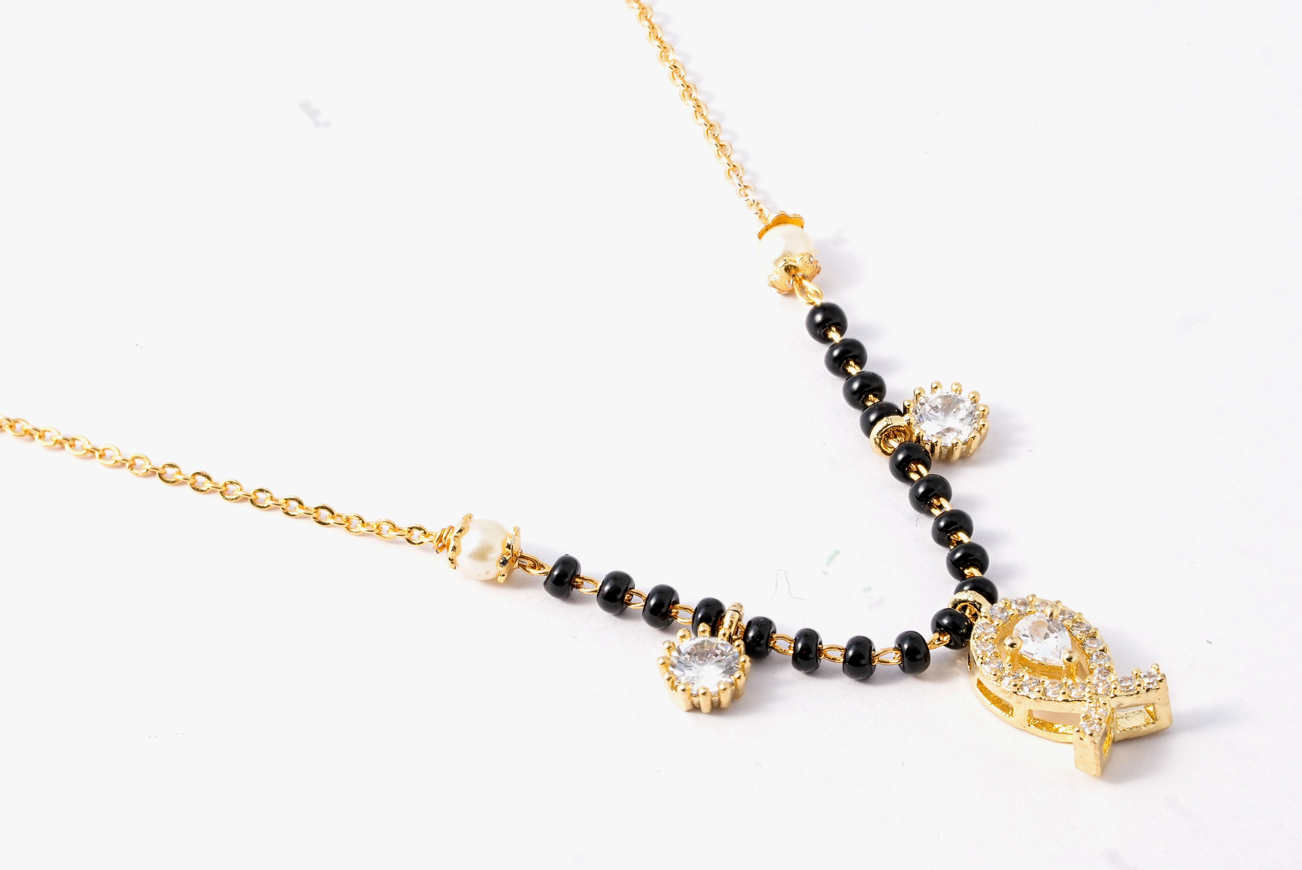 Elegant Diamond Mangalsutra Necklace – Traditional & Stylish Jewellery for Women