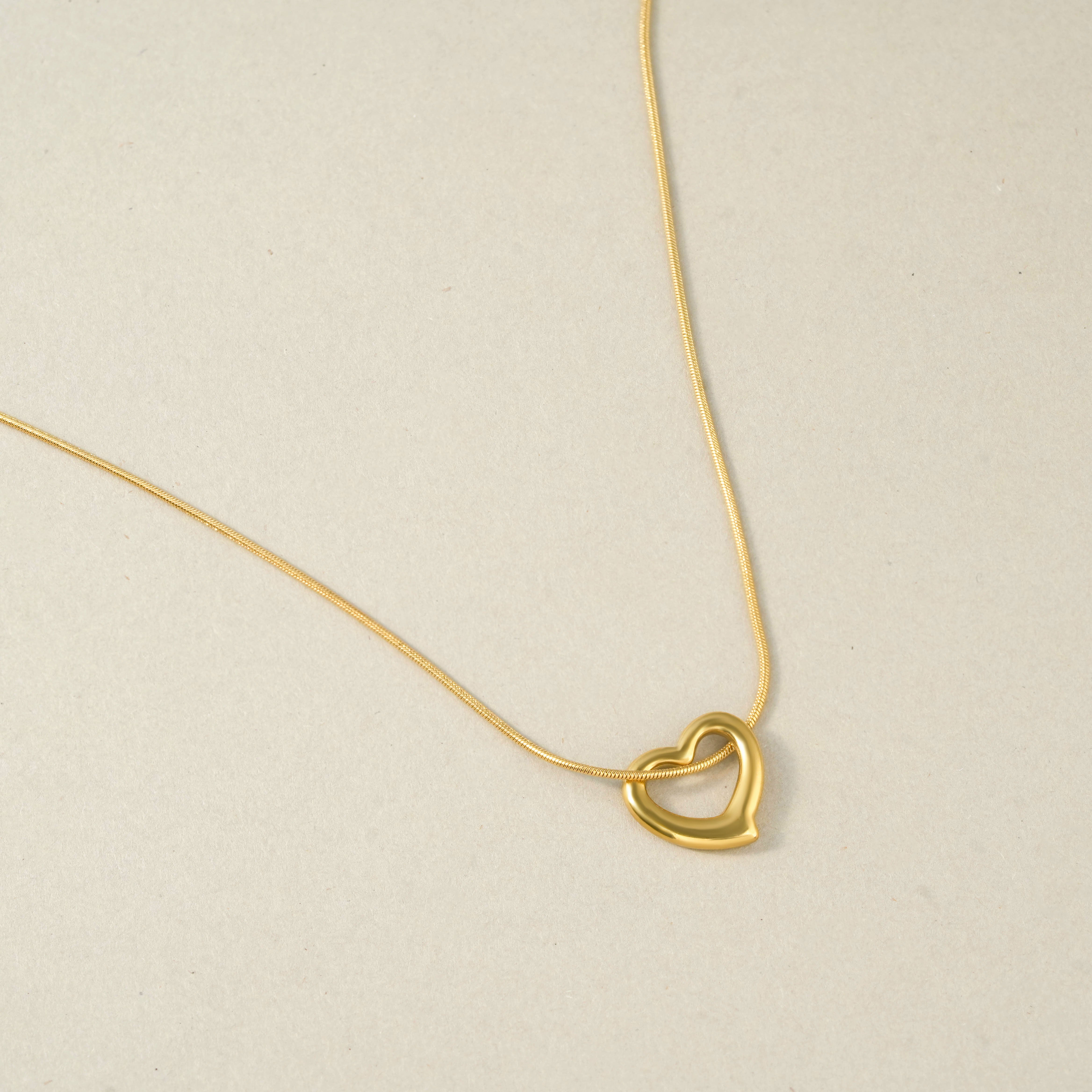 Twisted Heart Anti Tarnish Necklace for Women & Girls