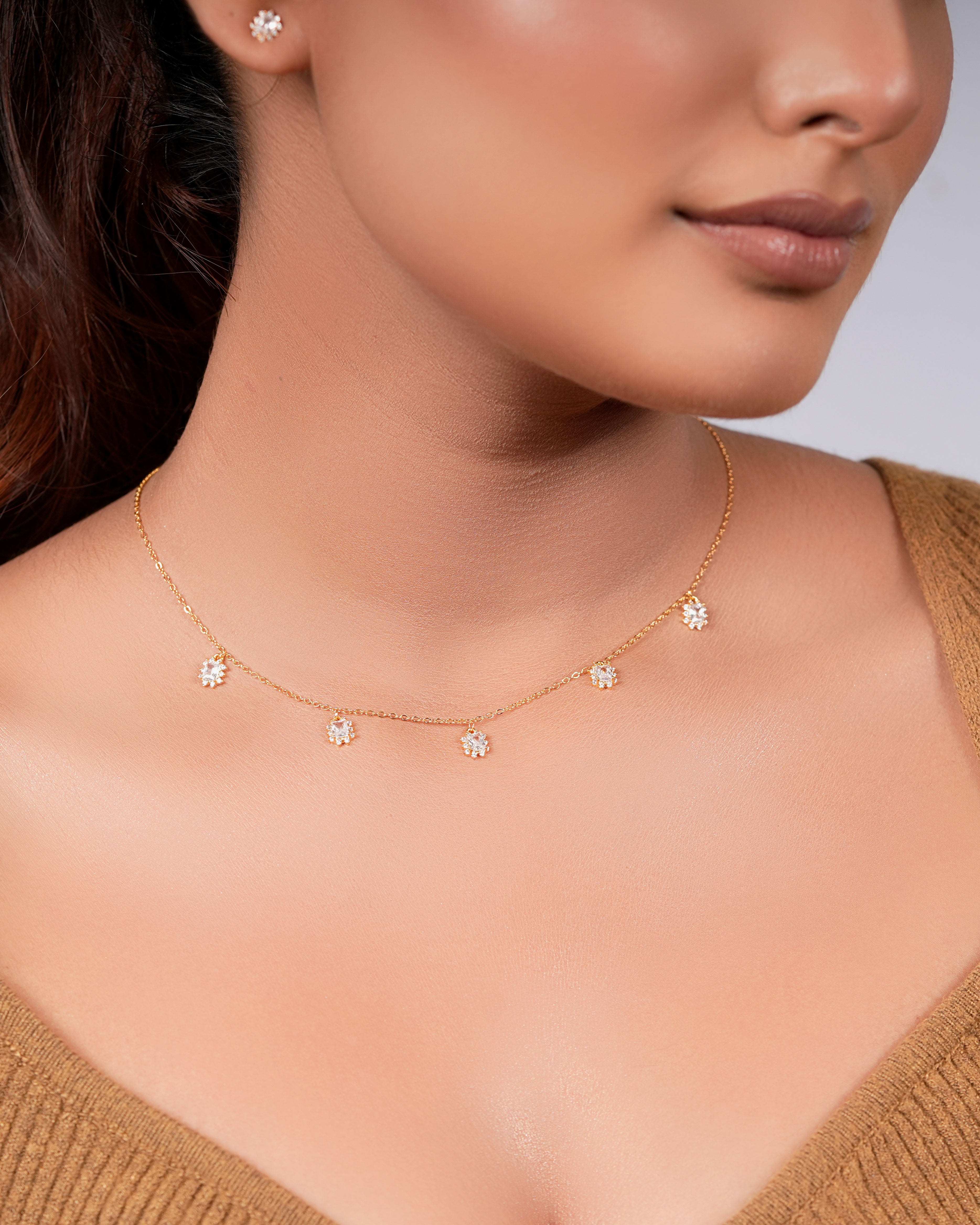Circle Around Petal Anti Tarnish Necklace With Earrings