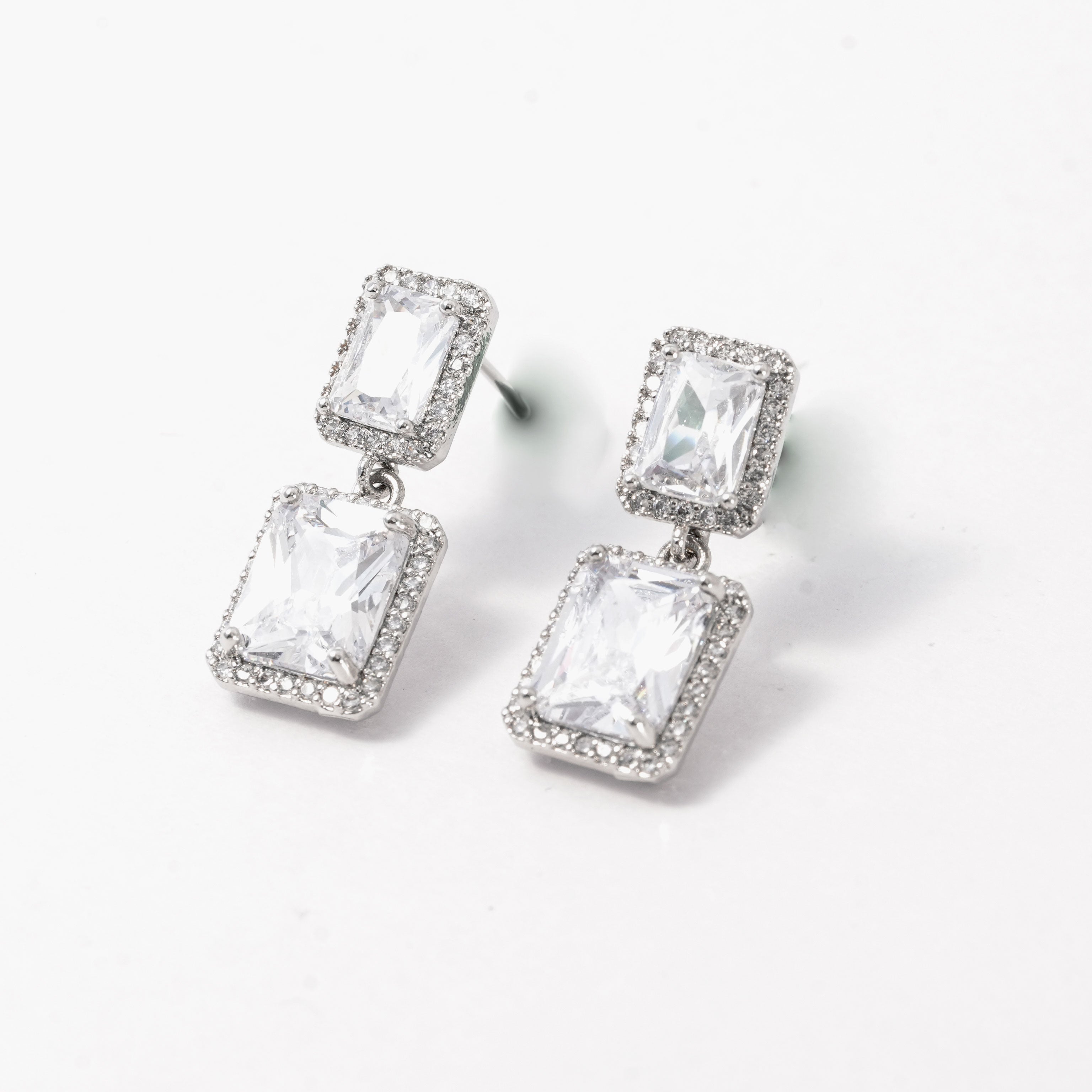 Brass Silver Plated Diamond Earrings & Necklace Set