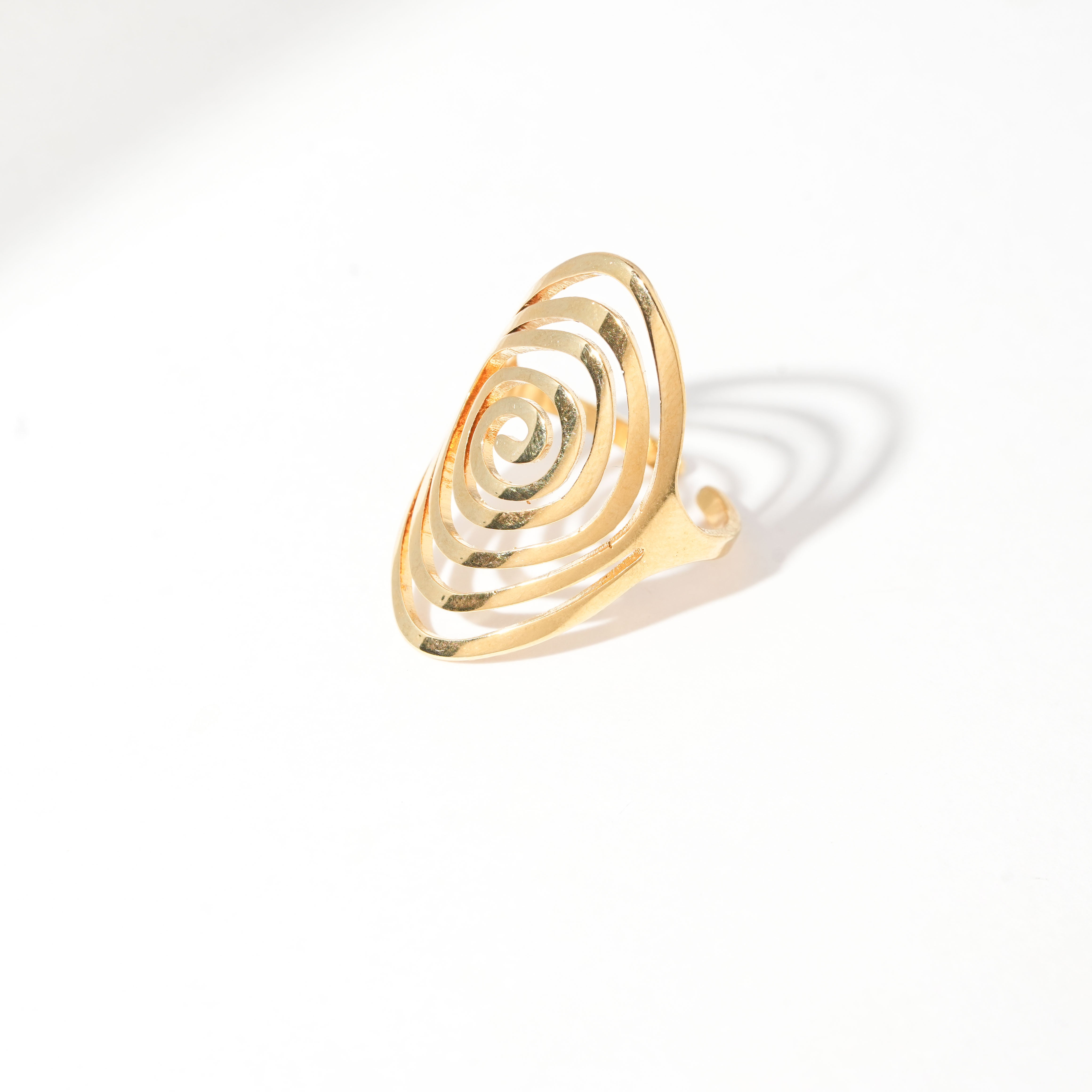 Elegant Circle Line Ring – Stylish Jewellery for Women & Girls