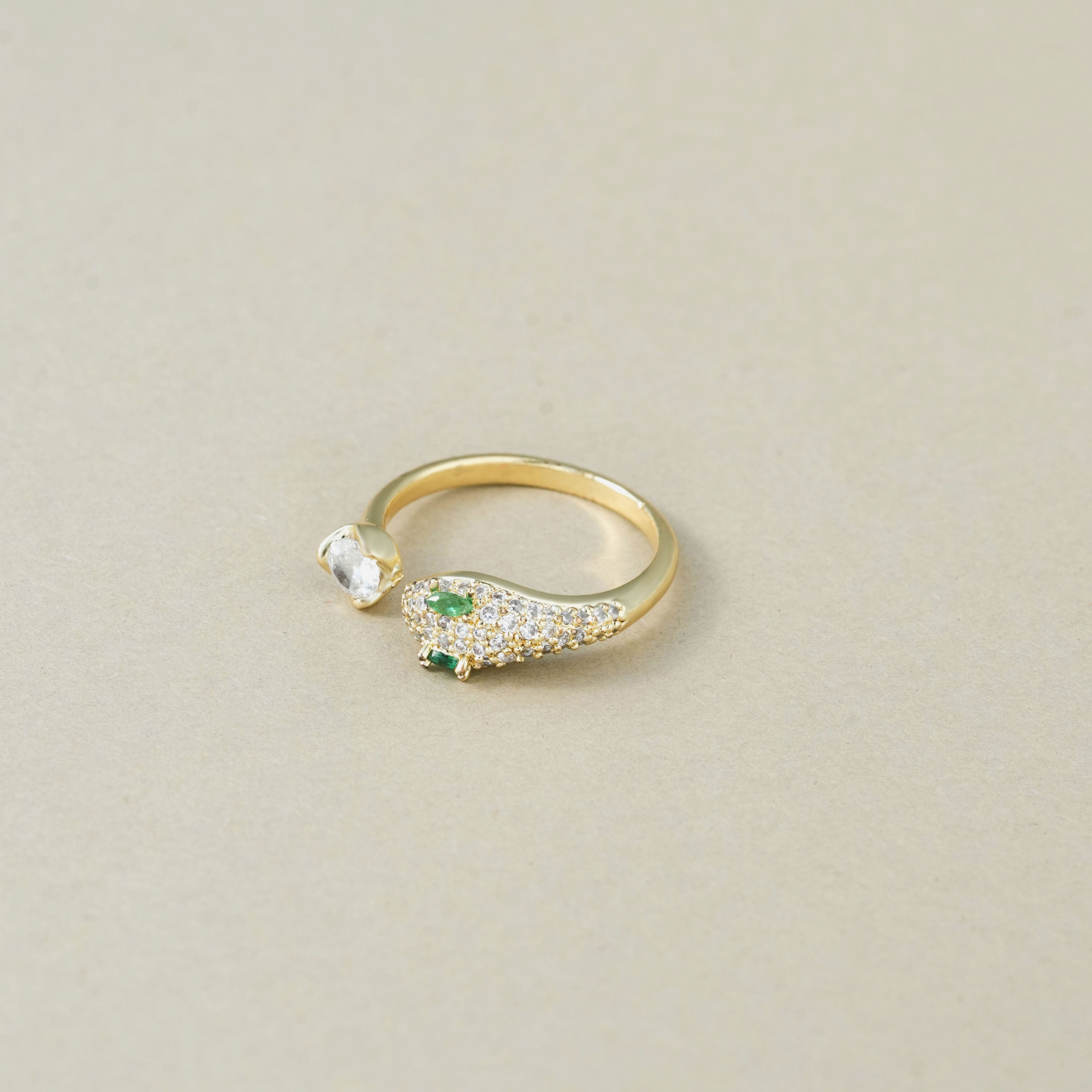 Elegant Fish Ring – Stylish Jewellery for Women & Girls