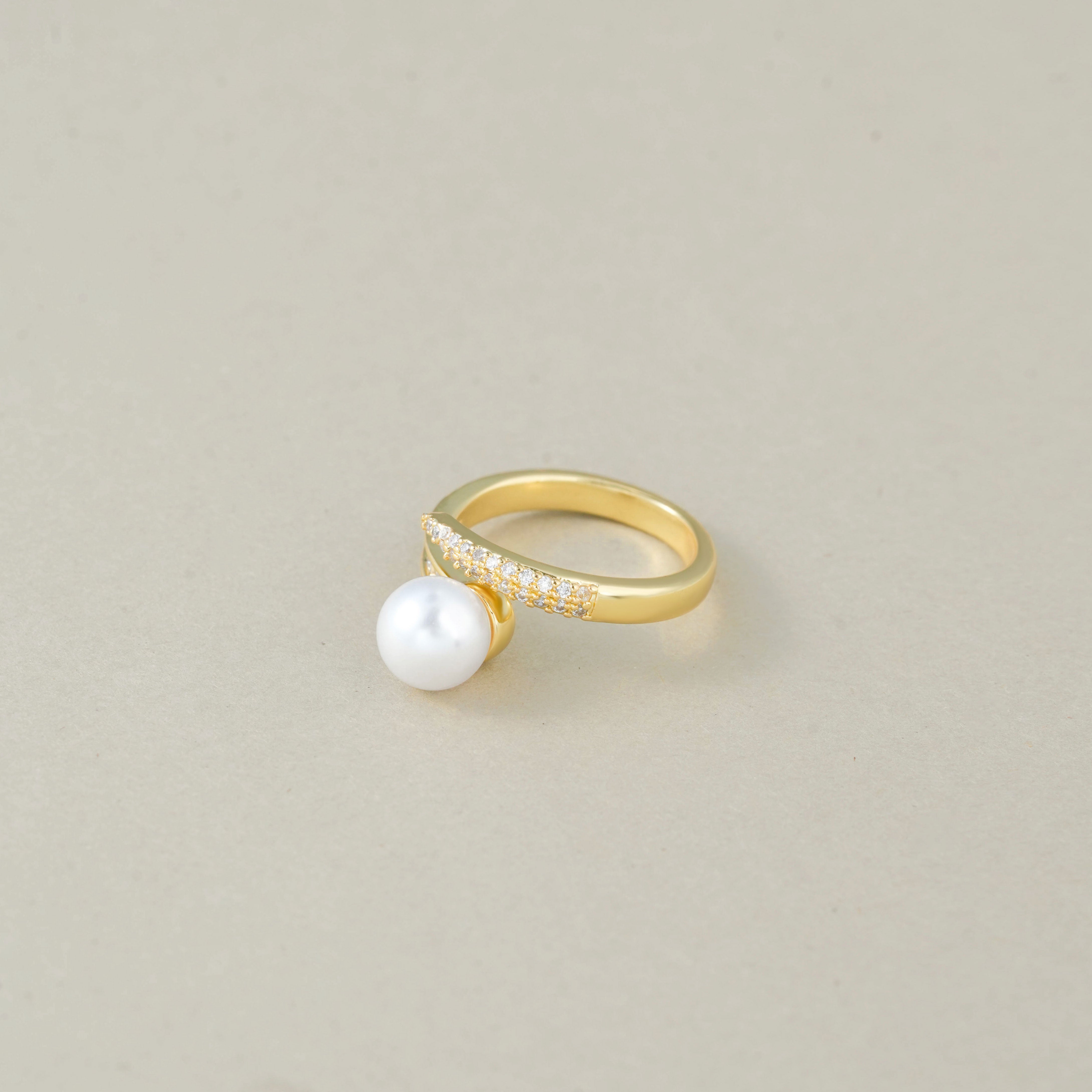 Elegant White Jem Ring – Stylish Jewelry for Women & Girls                                                SIZE-ADJUSTABLE