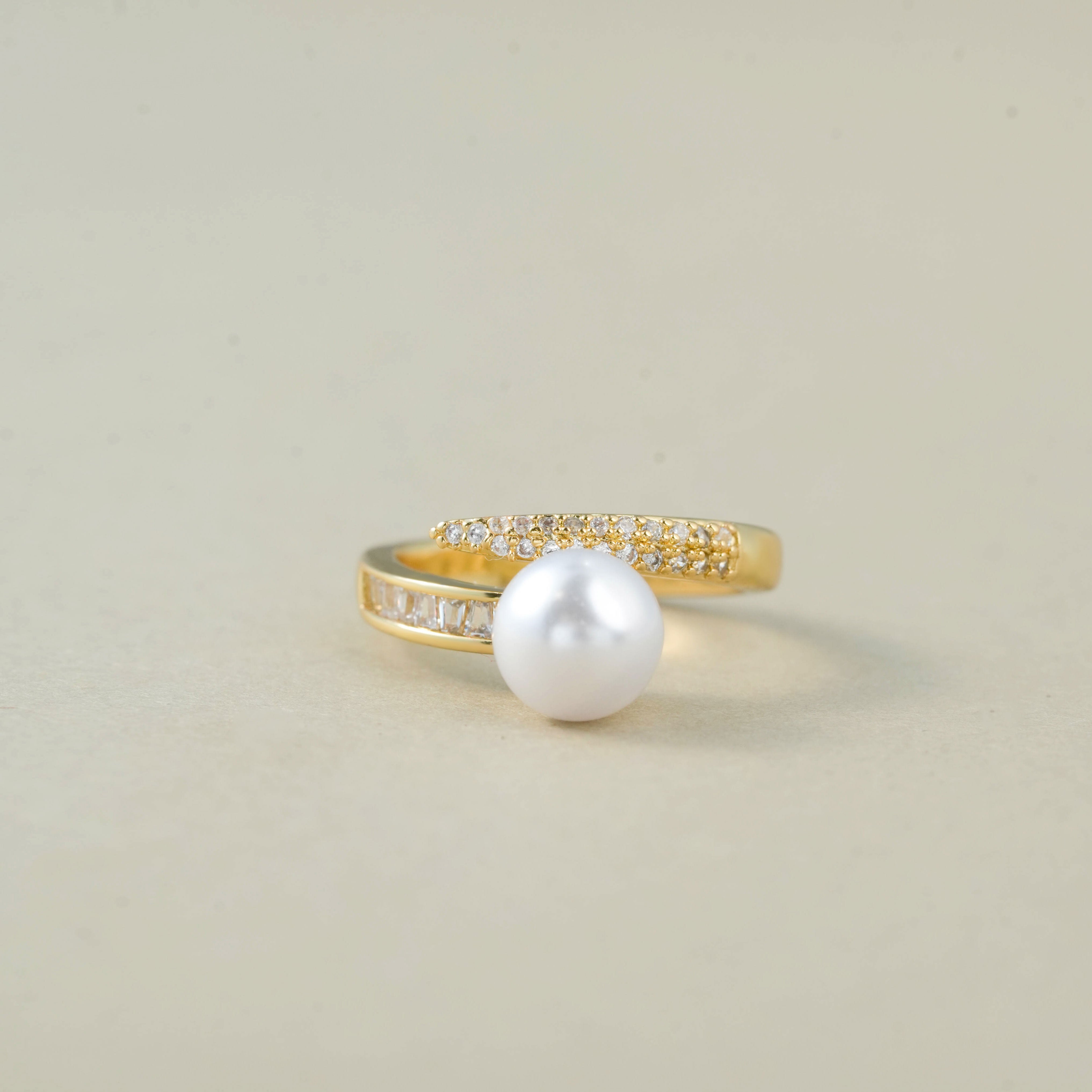 Elegant White Jem Ring – Stylish Jewelry for Women & Girls                                                SIZE-ADJUSTABLE