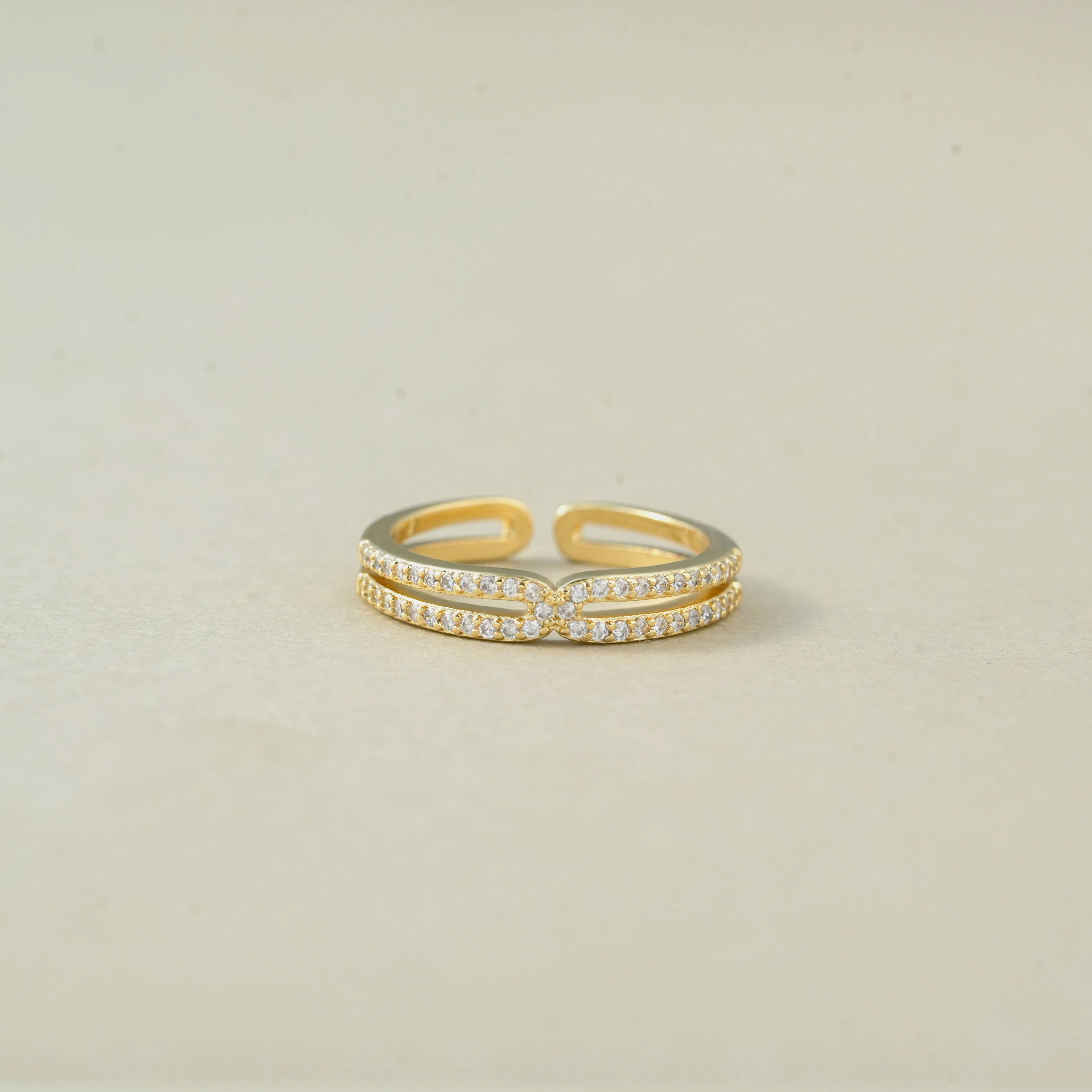 Elegant Slim Ring – Stylish Jewelry for Women & Girls