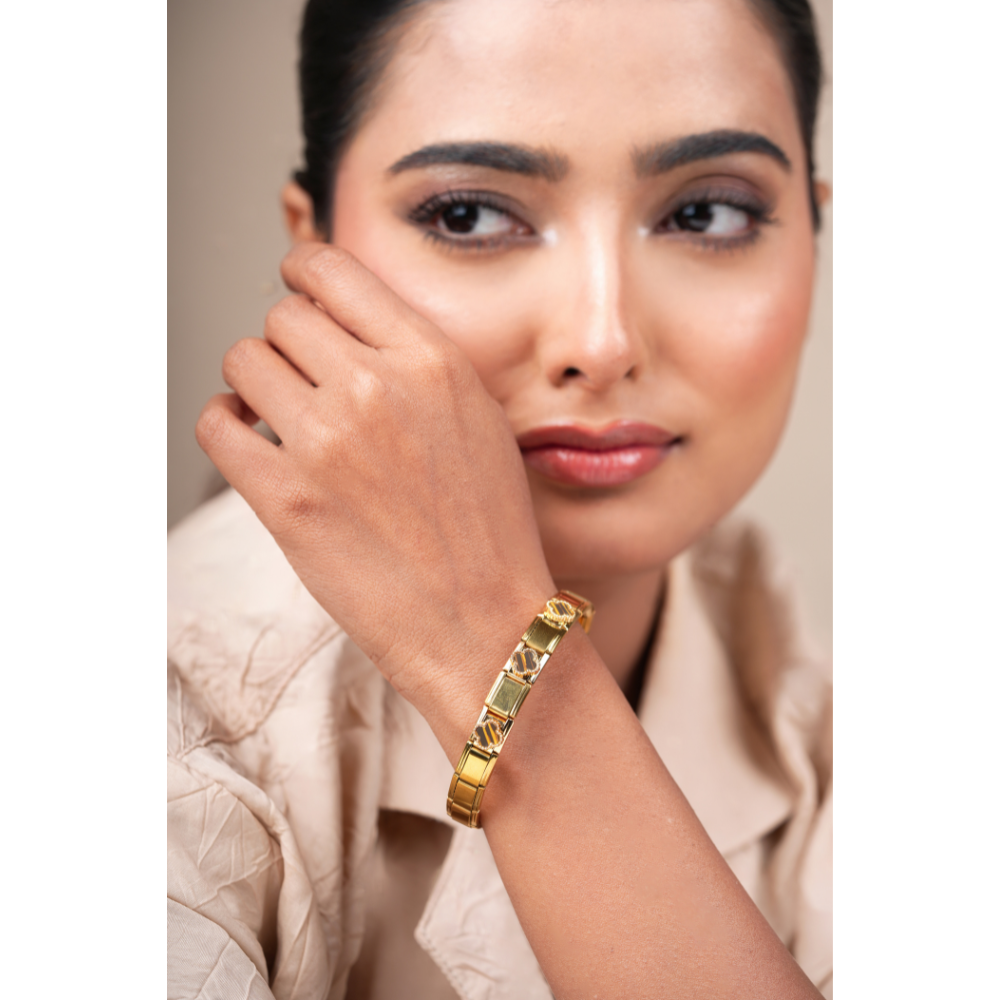 Stylish Mirror Flower Bracelet – Trendy Jewellery for Women & Girls